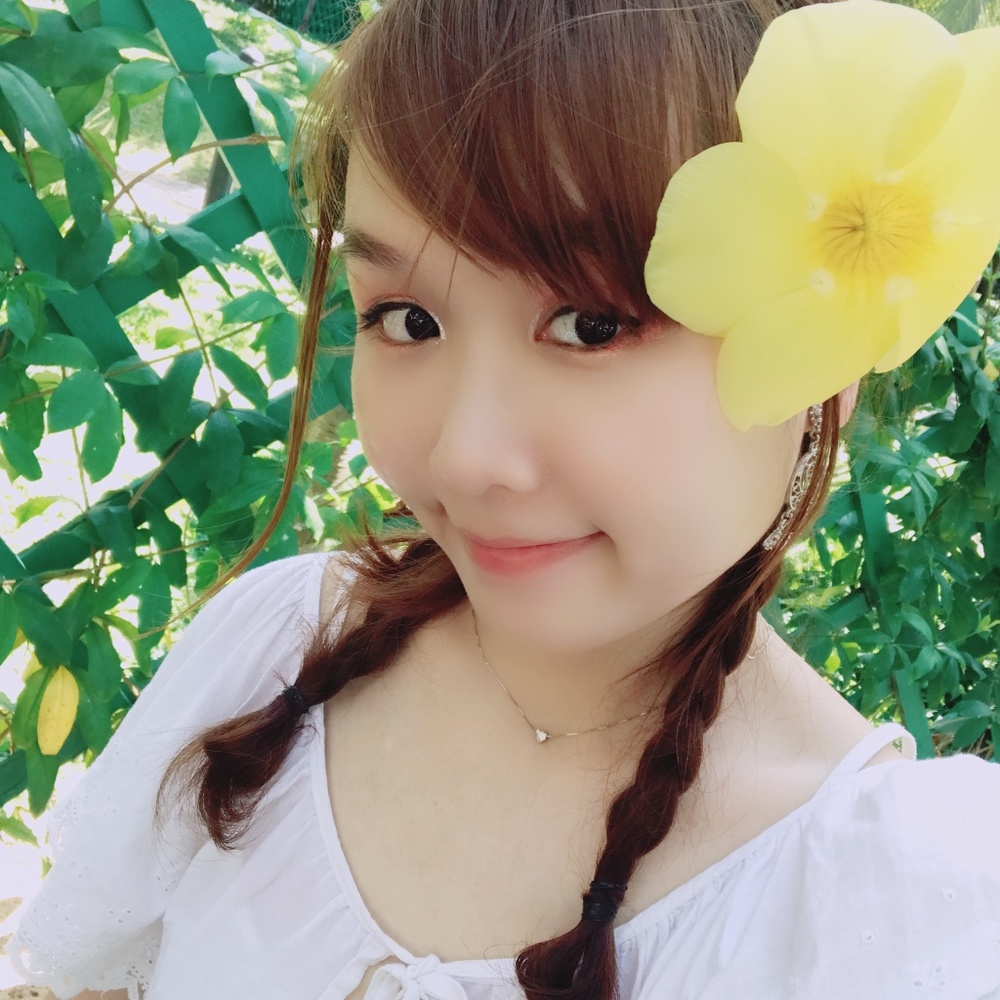 Meet your Posher, Thuy